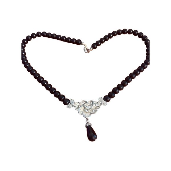 Vintage Black Acrylic Beaded Necklace Silver Floral Pendant Teardrop Estate 19" - Picture 1 of 4